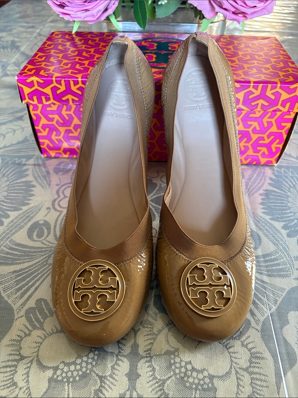 Tory Burch Caroline Ballet Flats in Sand